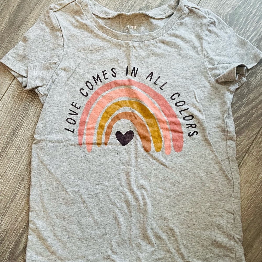 Size 6/6x carters tee shirt